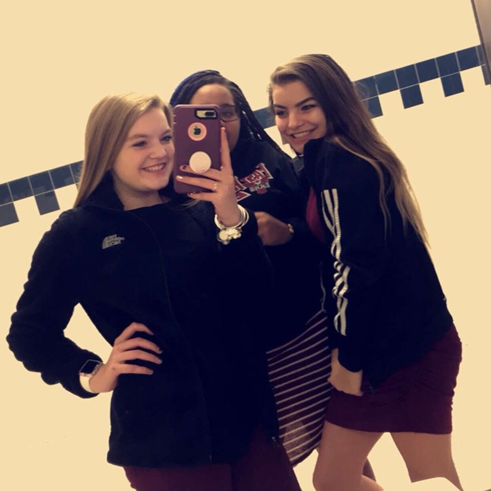 Meet your Posher, Olivia